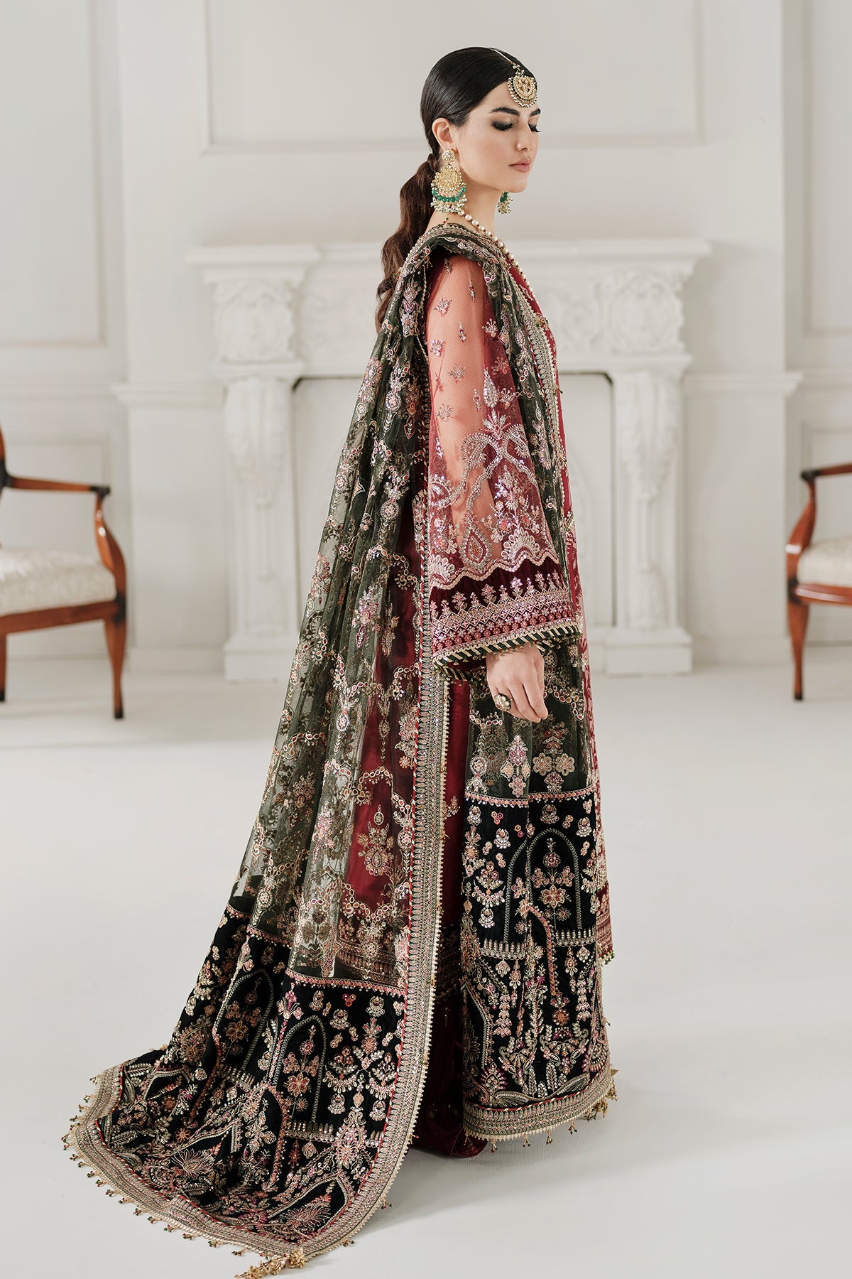 Baroque - Embroidered Net Ch10-07 Stitched