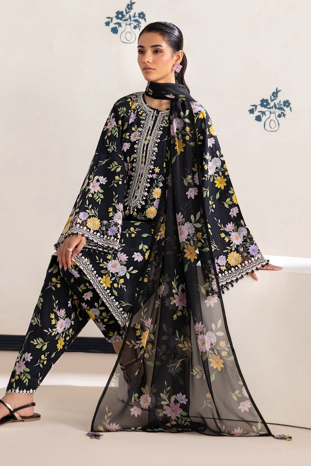 Baroque - Embroidered Lawn UF-4465