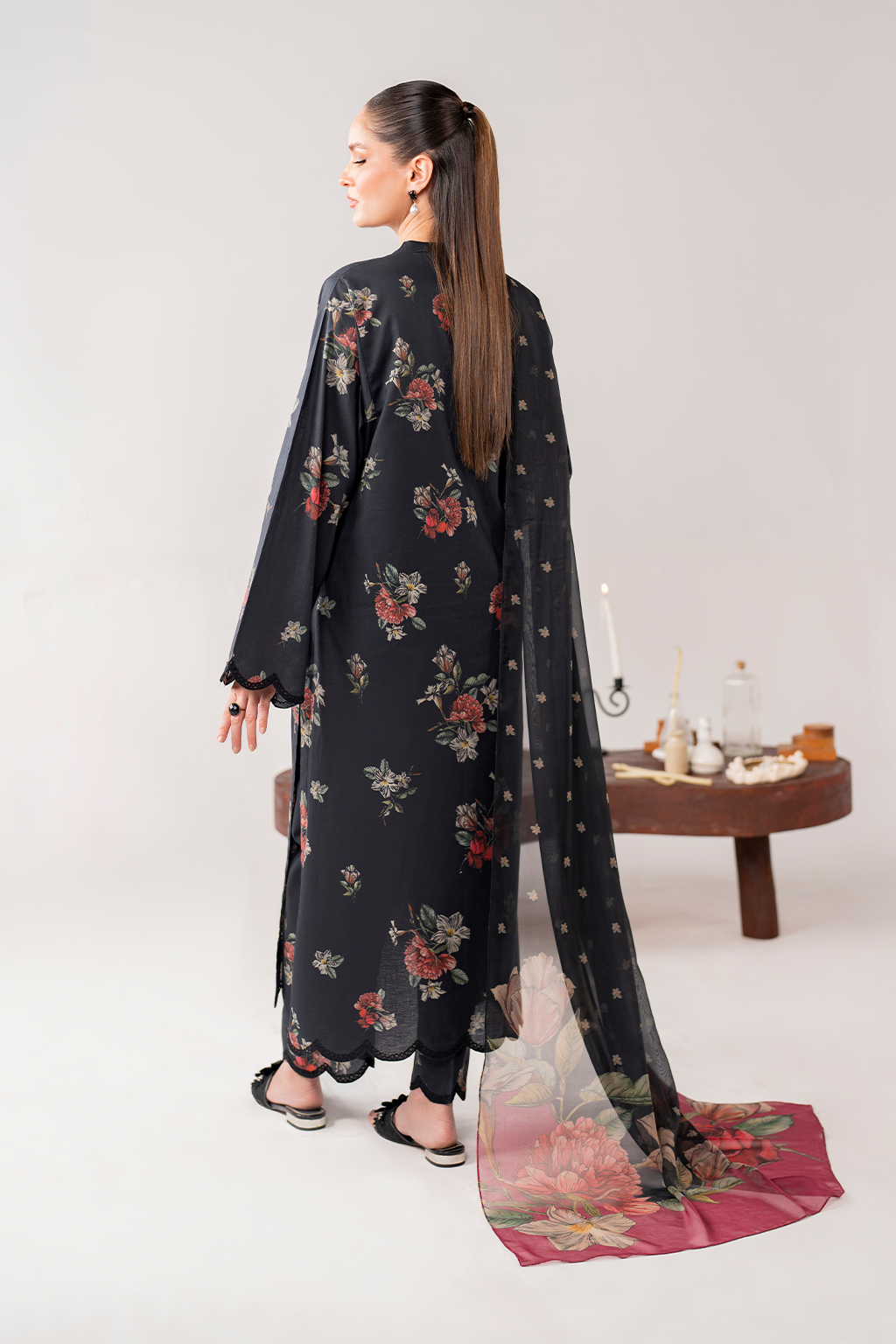 Iznik - Ue-268 Printed Lawn