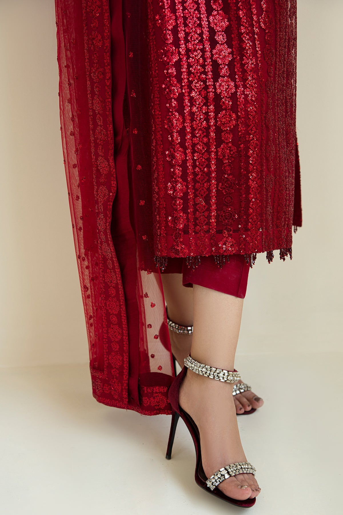 Baroque - Embroidered Net UF-385