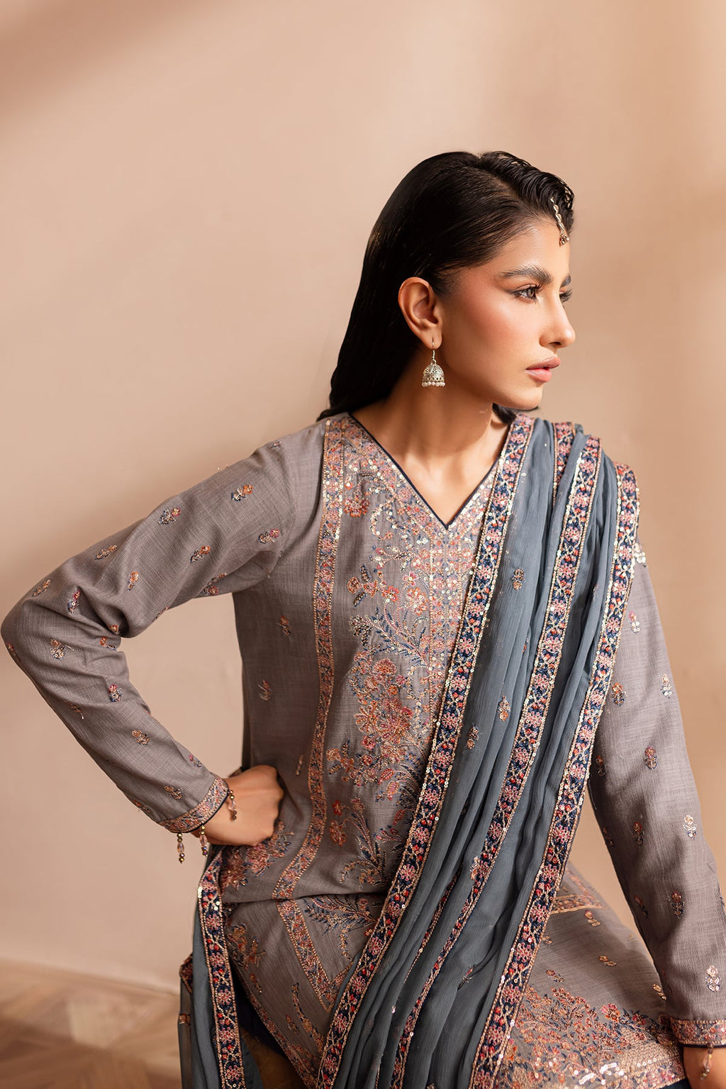 Emaan Adeel - Aabro