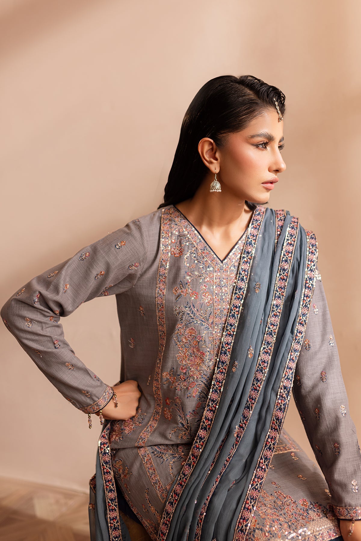 Emaan Adeel - Aabro