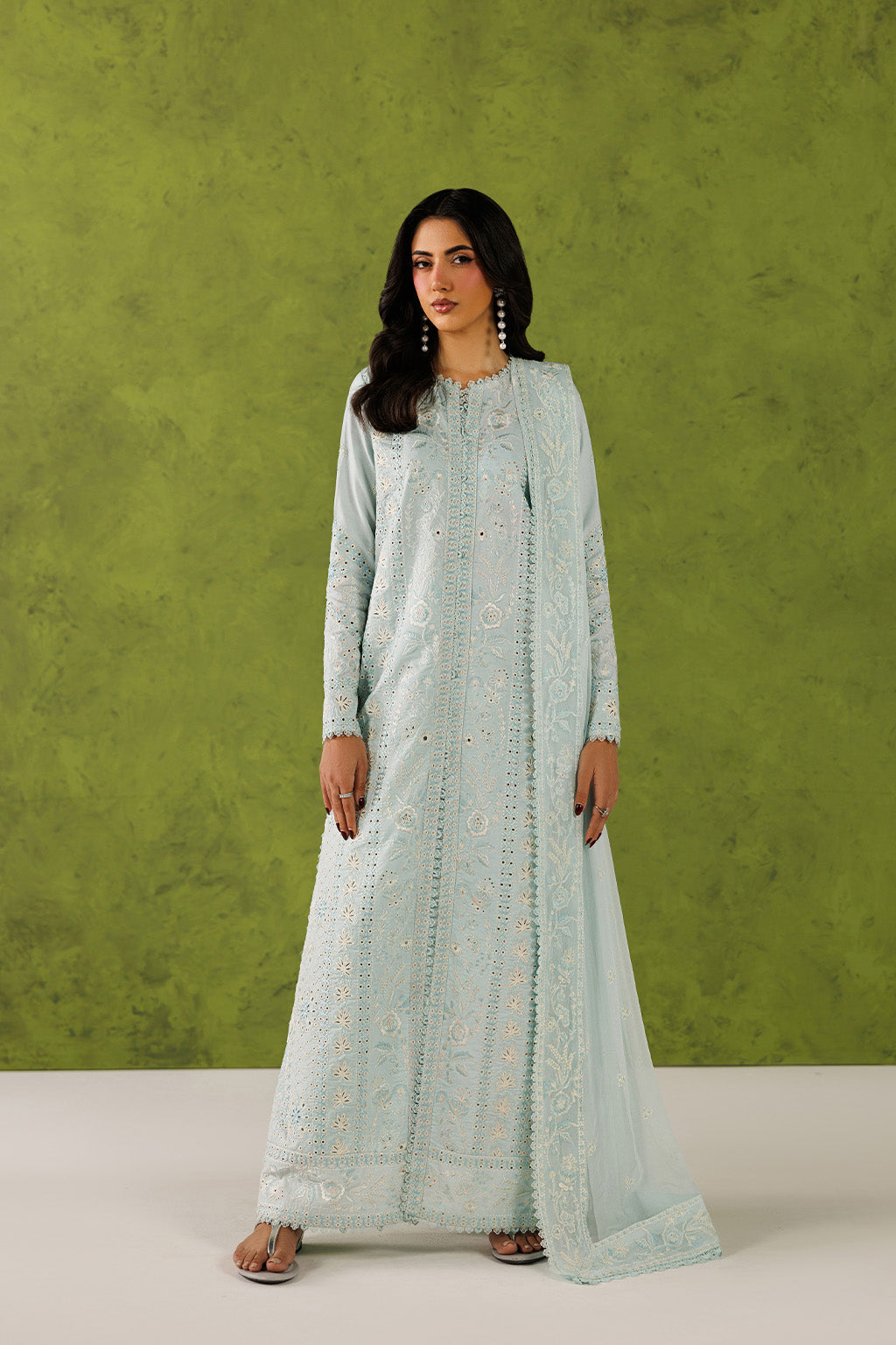 Emaan Adeel - Sorelle