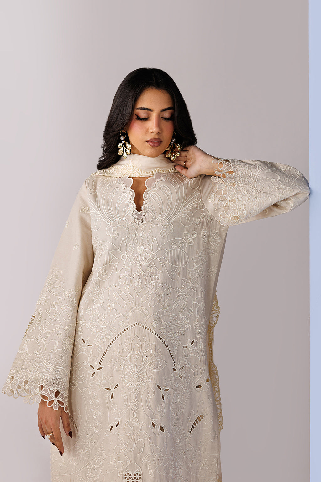 Emaan Adeel - Veyra