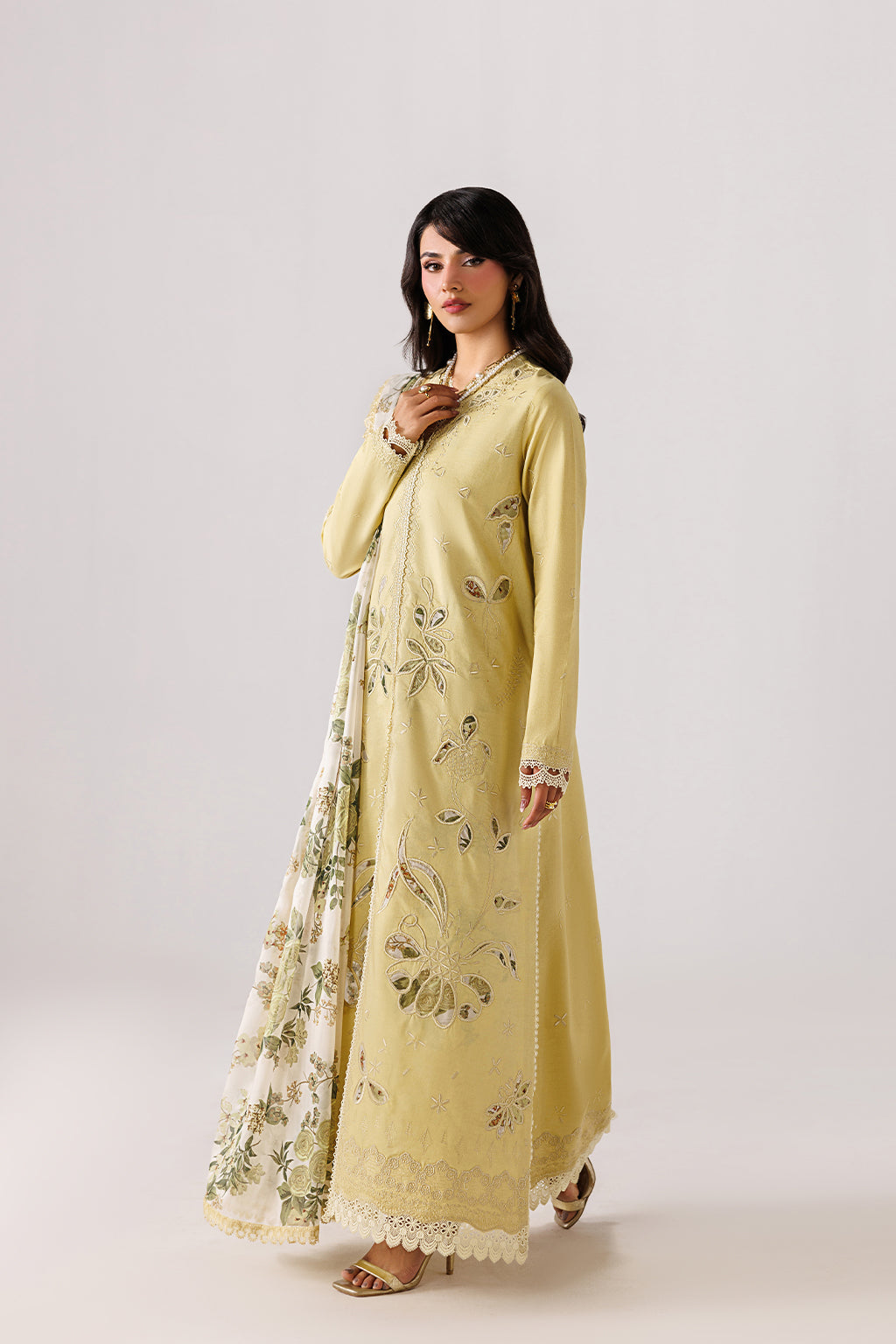 Emaan Adeel - Modish
