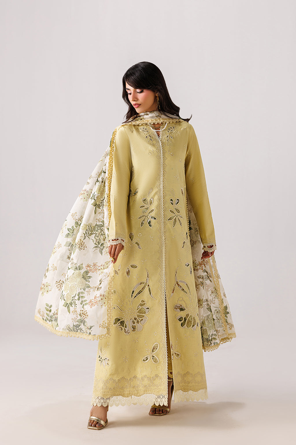 Emaan Adeel - Modish