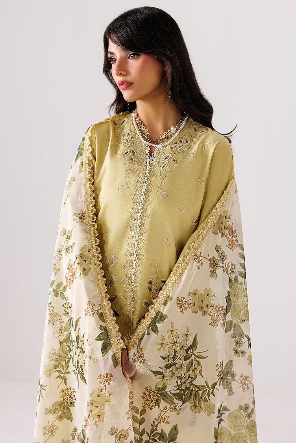 Emaan Adeel - Modish