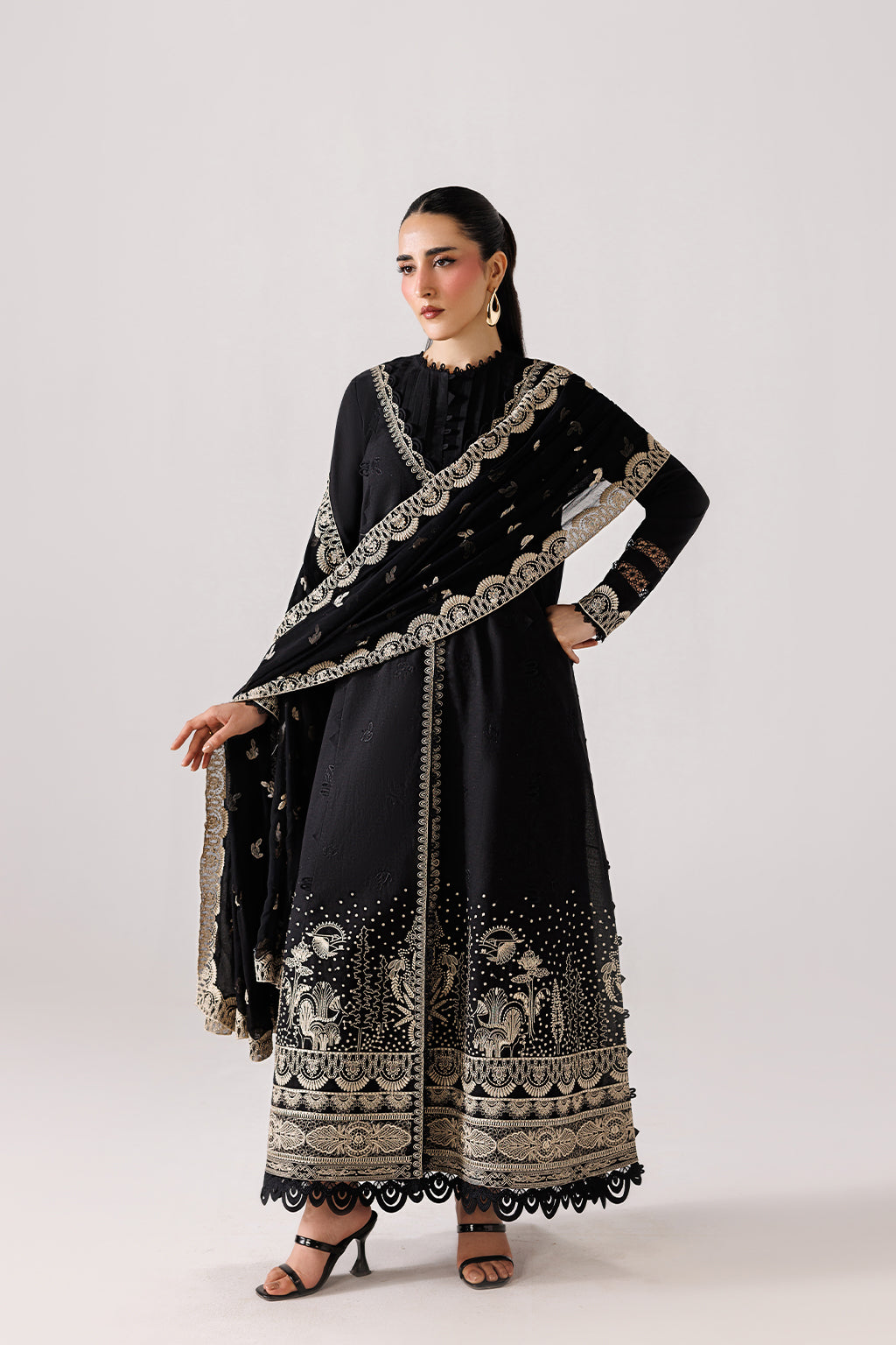 Emaan Adeel - Eleve