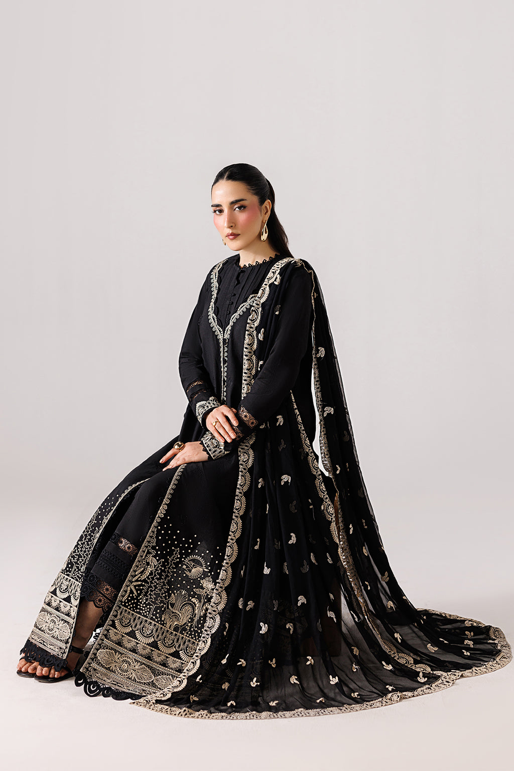 Emaan Adeel - Eleve