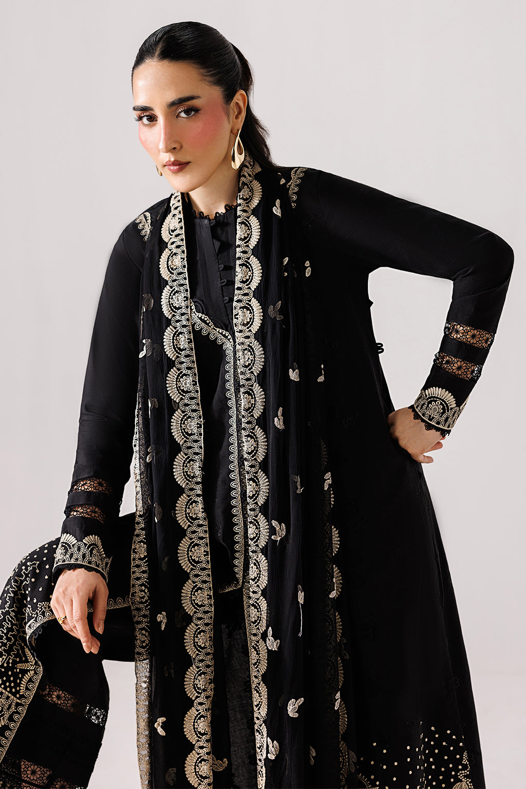 Emaan Adeel - Eleve