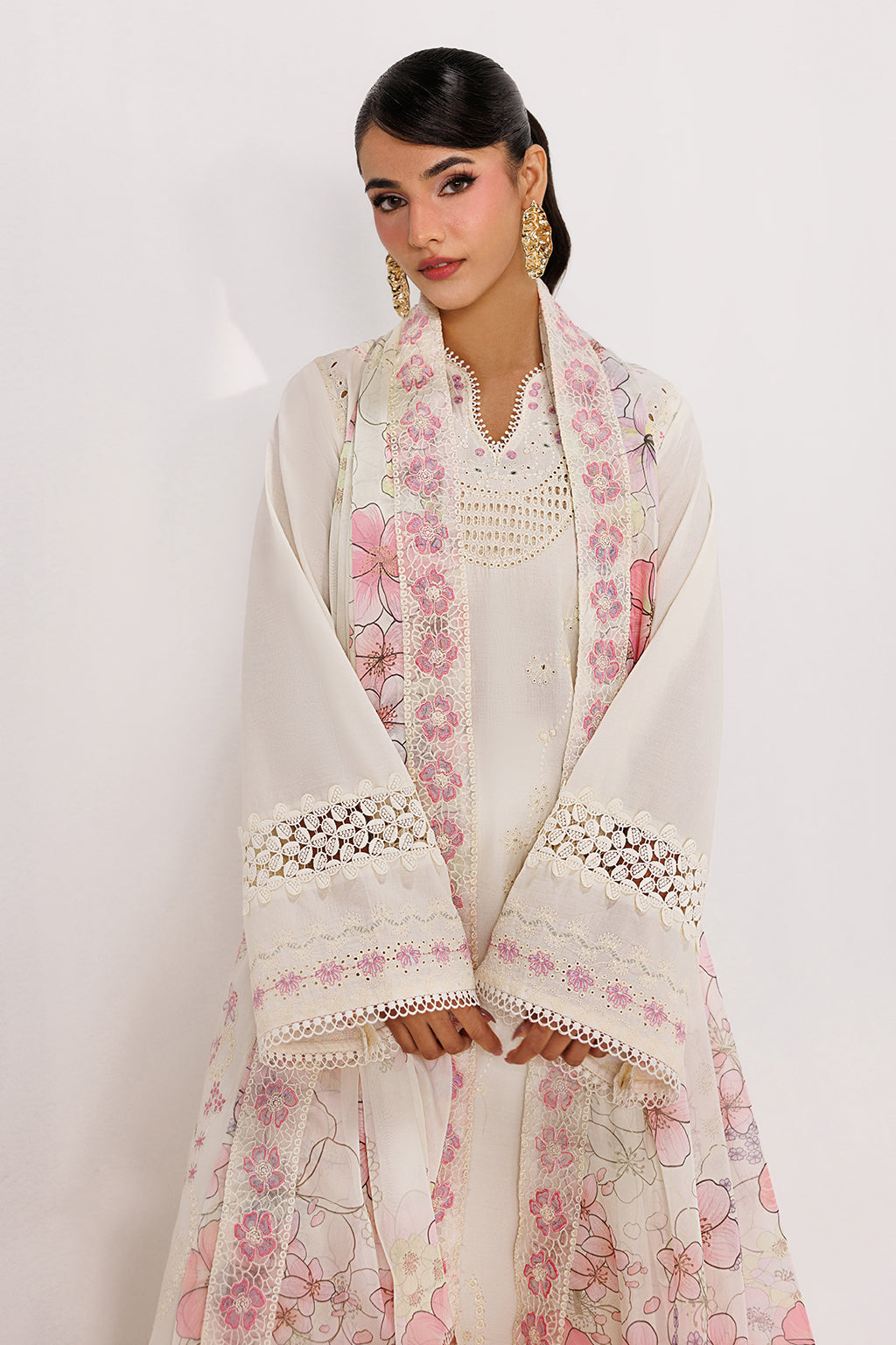 Emaan Adeel - Minimalism