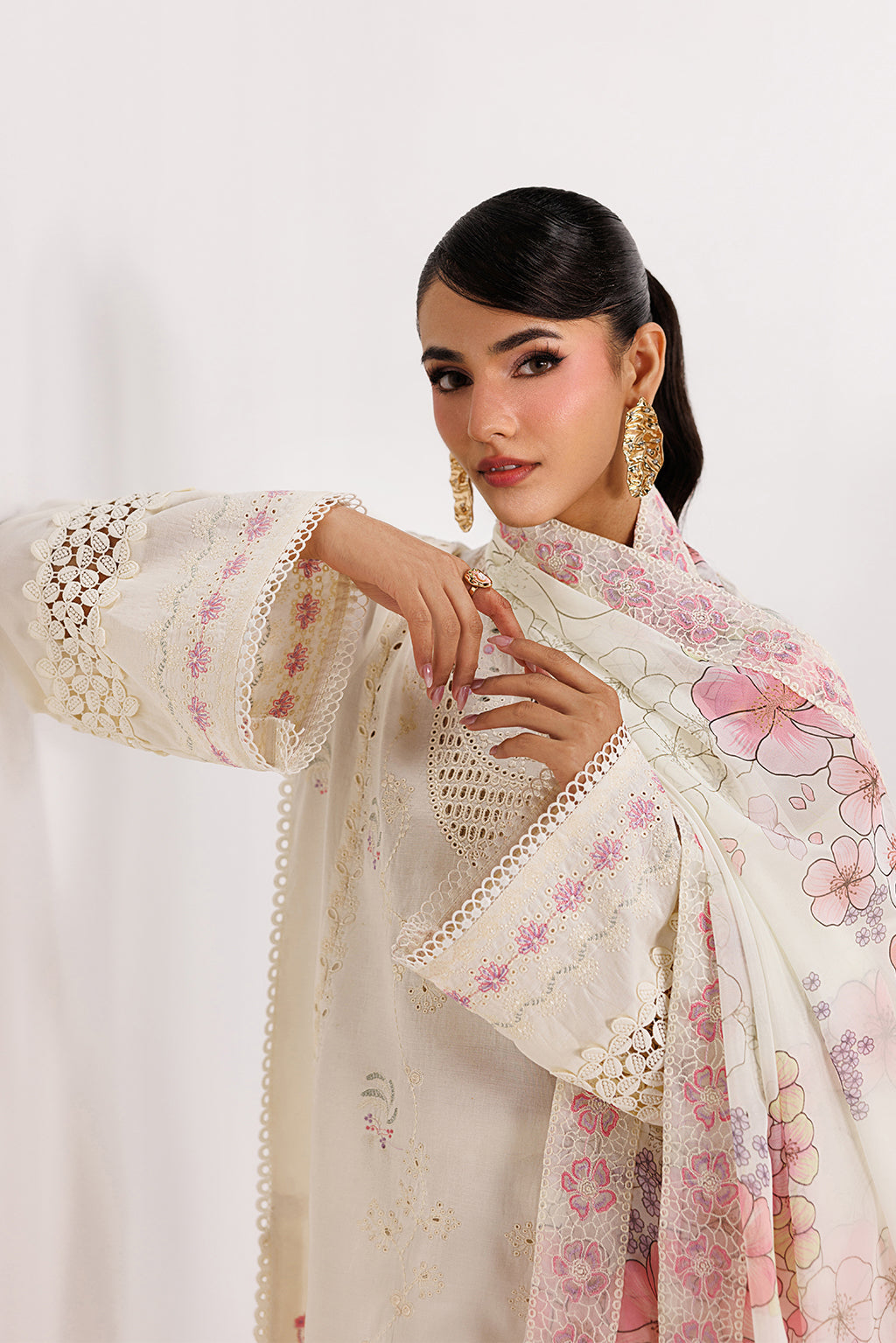 Emaan Adeel - Minimalism