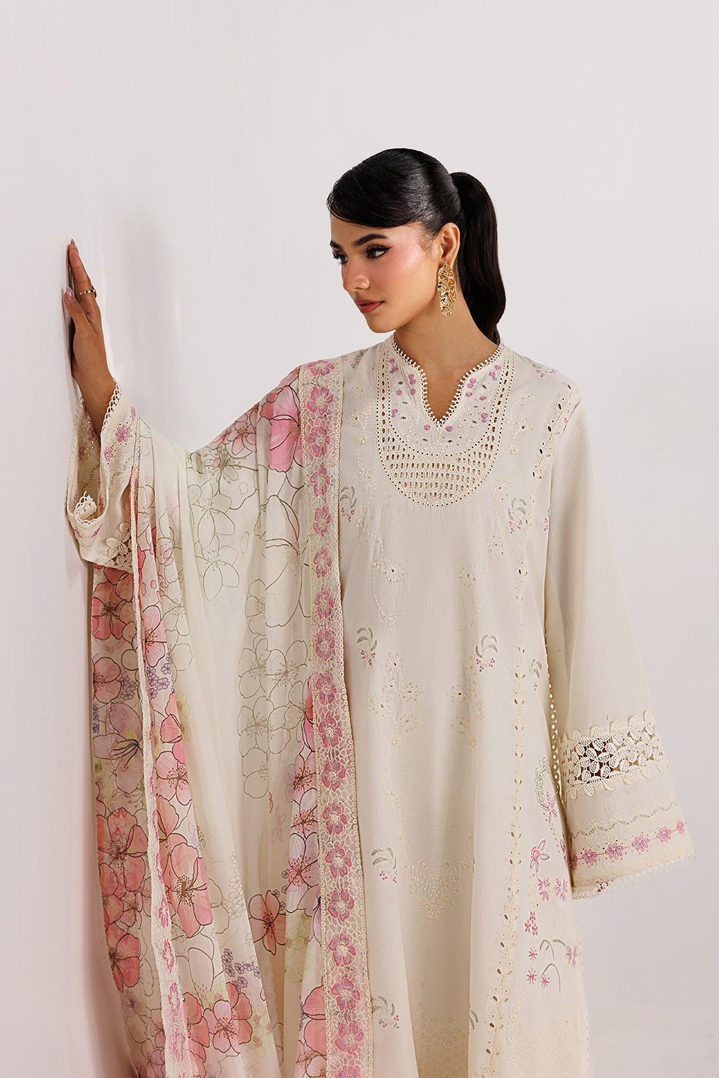 Emaan Adeel - Minimalism