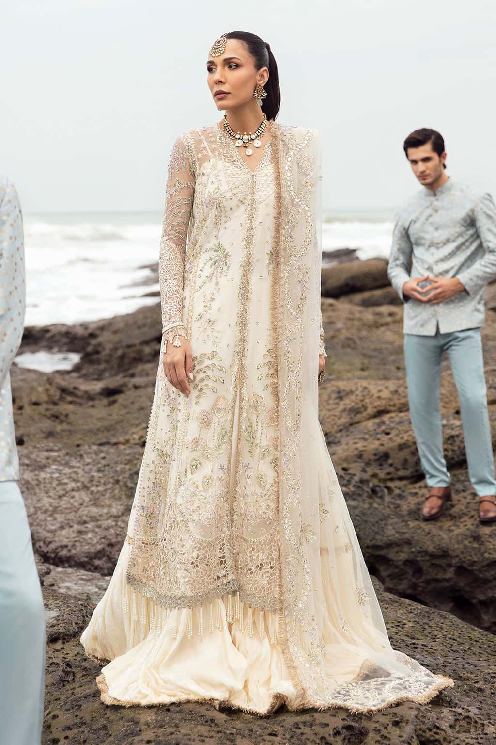 Afrozeh - Shugufta