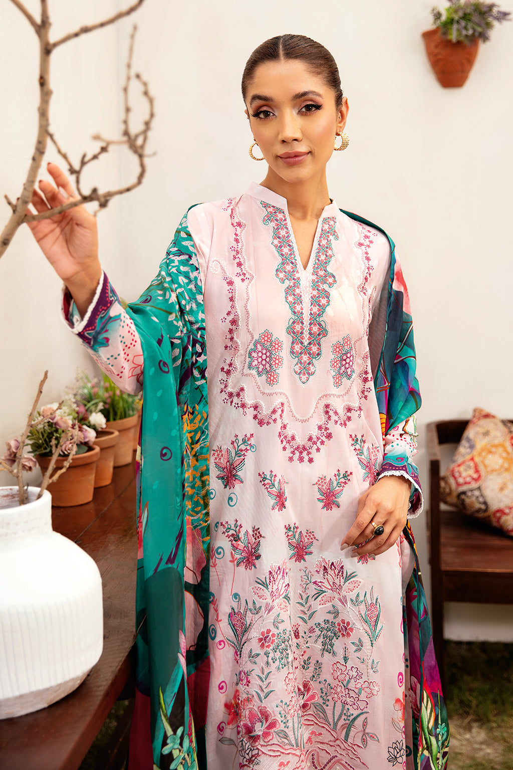 Ramsha - L-1204