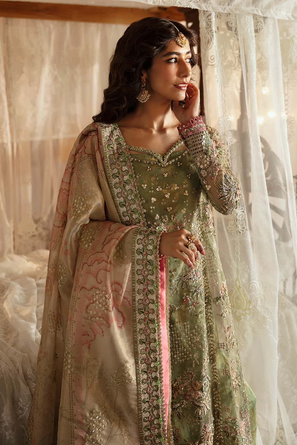 Afrozeh - Shreya