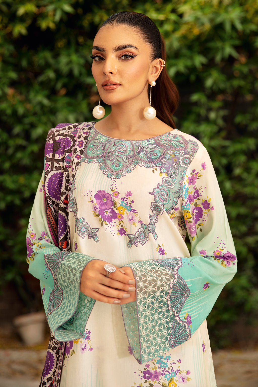 Ramsha - J-404