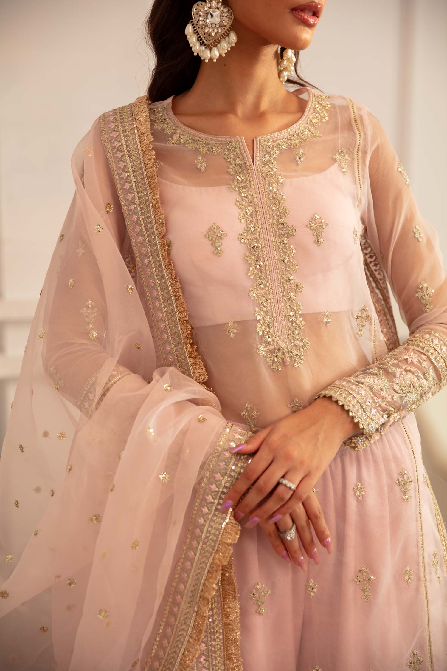 Akbar Aslam - Rosette