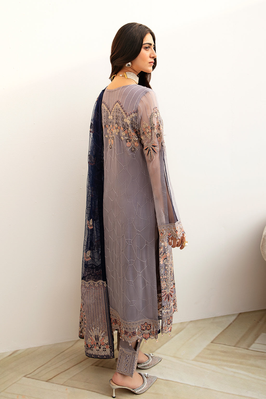 Ramsha - A-809