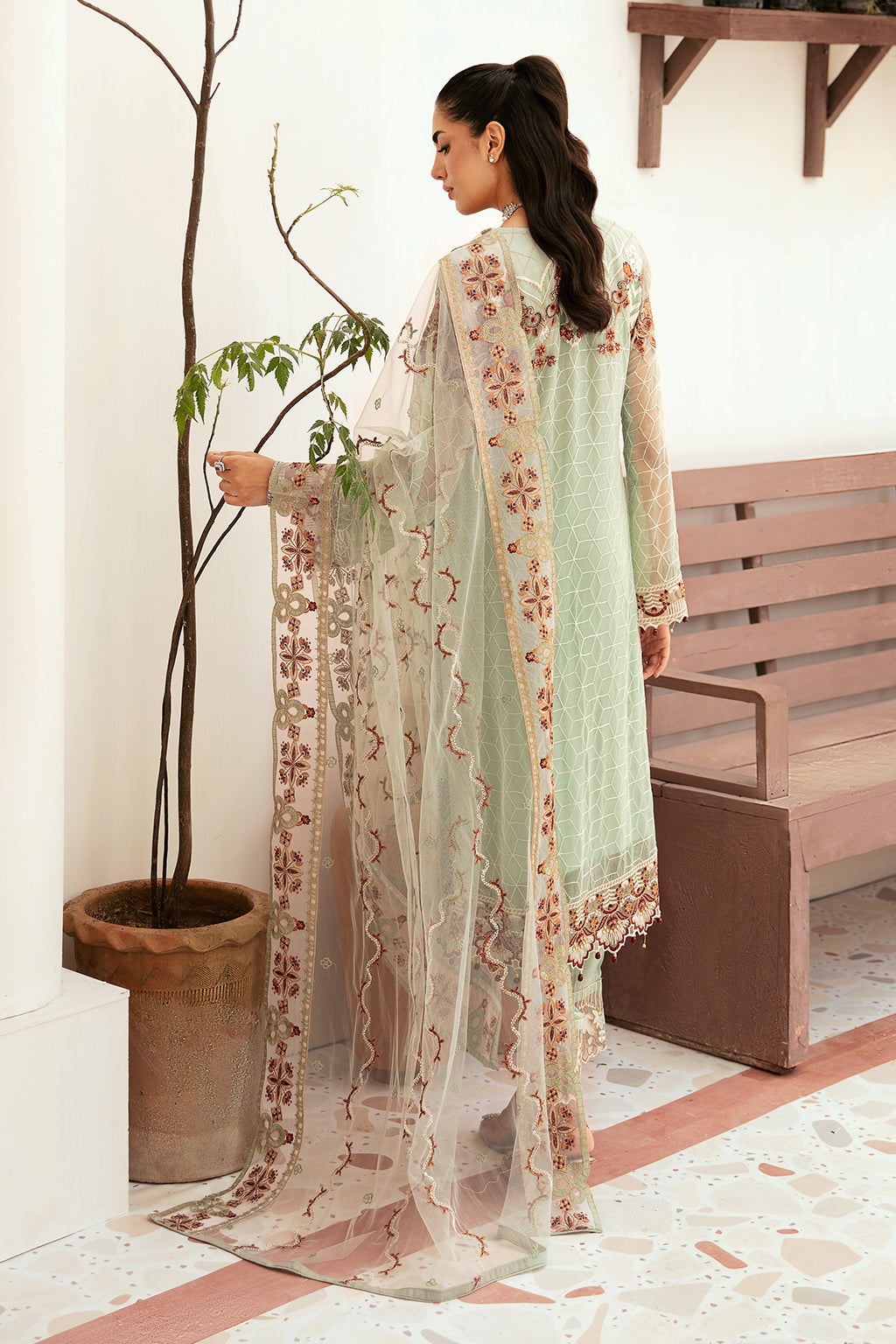 Ramsha - F-2607