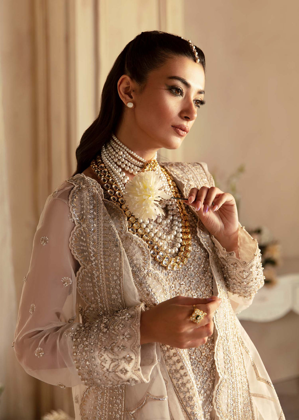 Akbar Aslam - Azucena