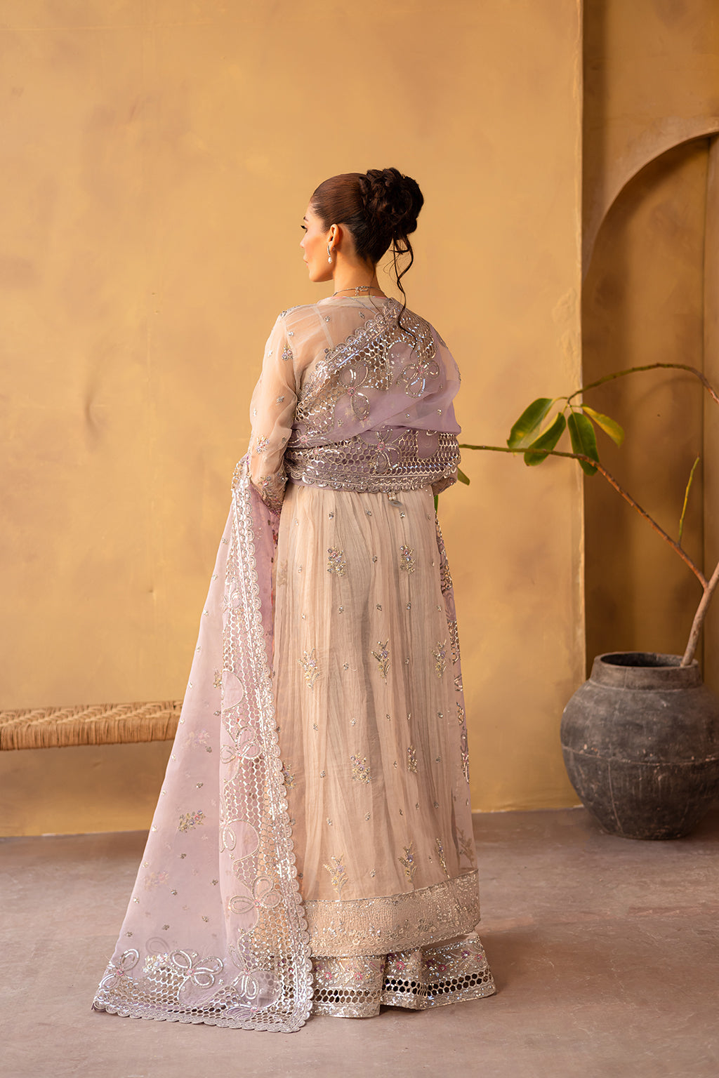 Emaan Adeel - Lunara
