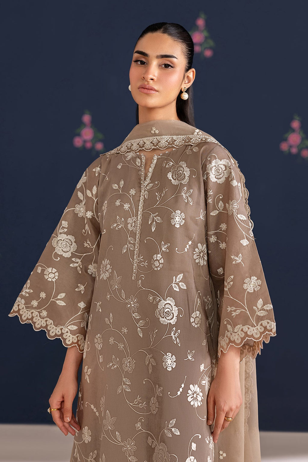 Baroque - Embroidered Lawn UF-4467