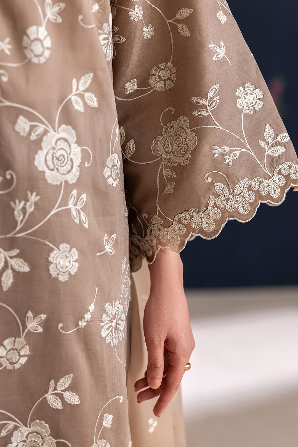 Baroque - Embroidered Lawn UF-4467