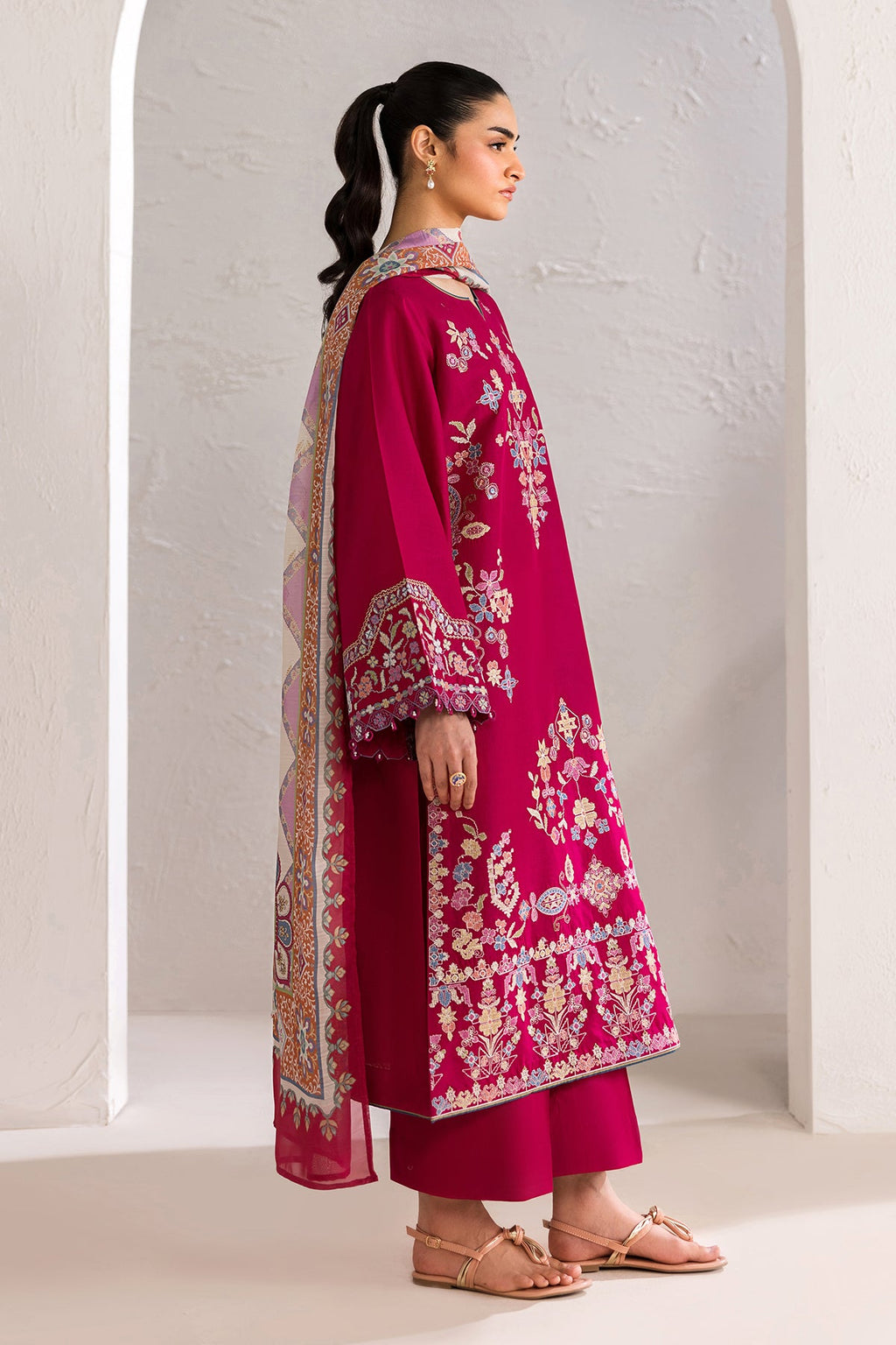Baroque - Embroidered Lawn UF-4449