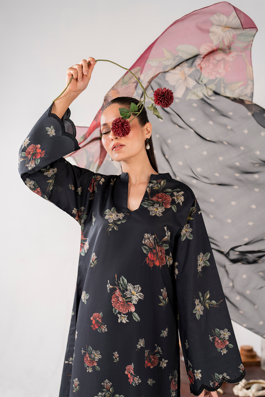 Iznik - Ue-268 Printed Lawn