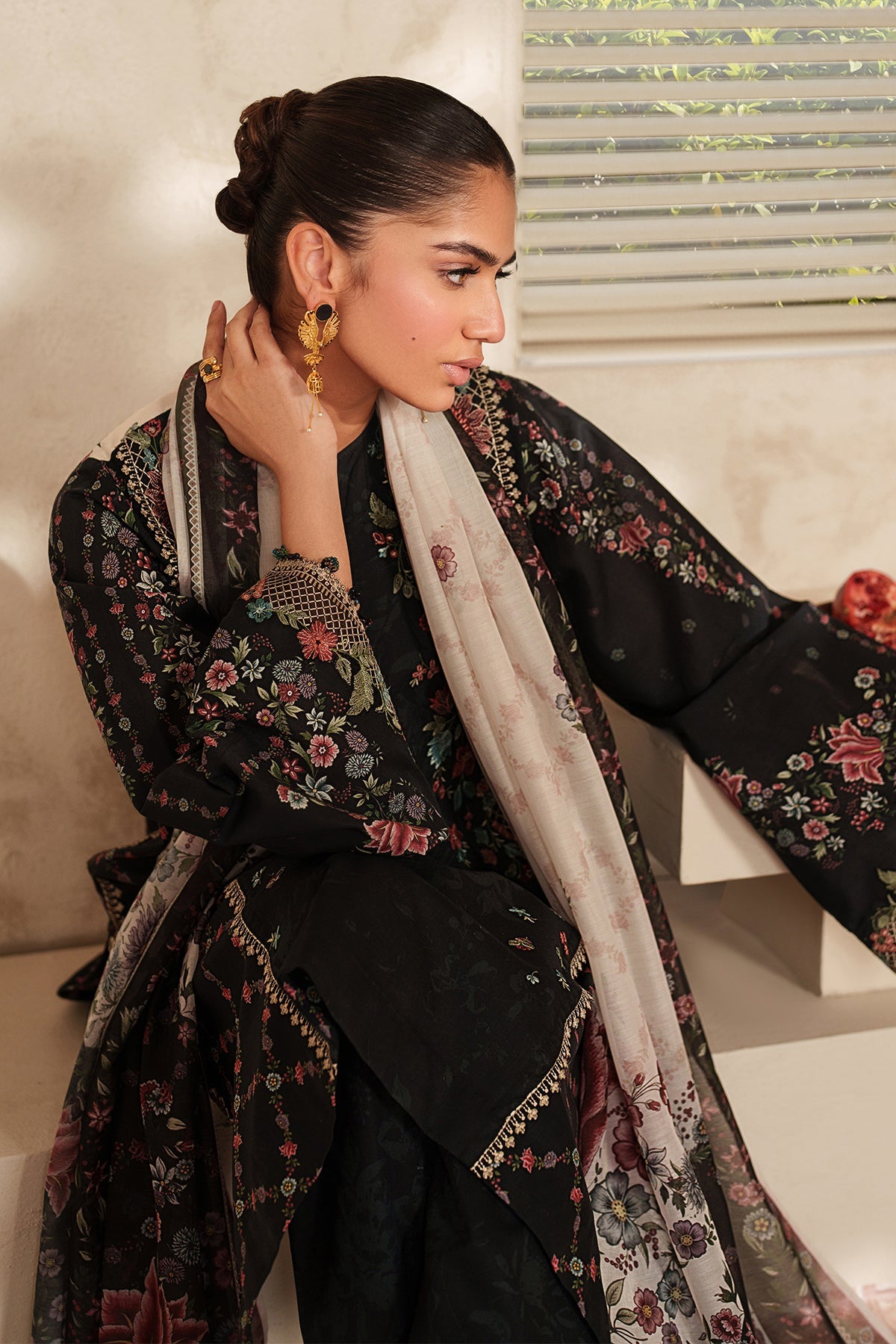 Baroque - Embroidered Lawn UF-4415