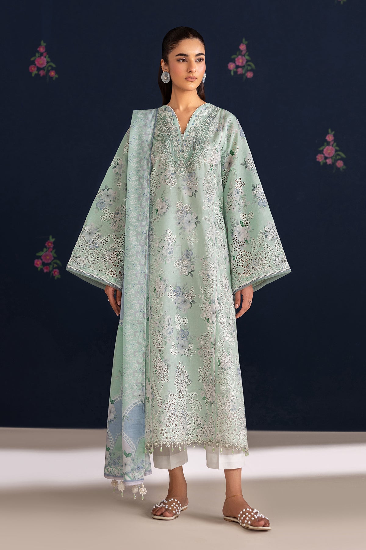 Baroque - Embroidered Lawn UF-4469