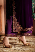 Iznik - Iv-57 Embroidered Velvet