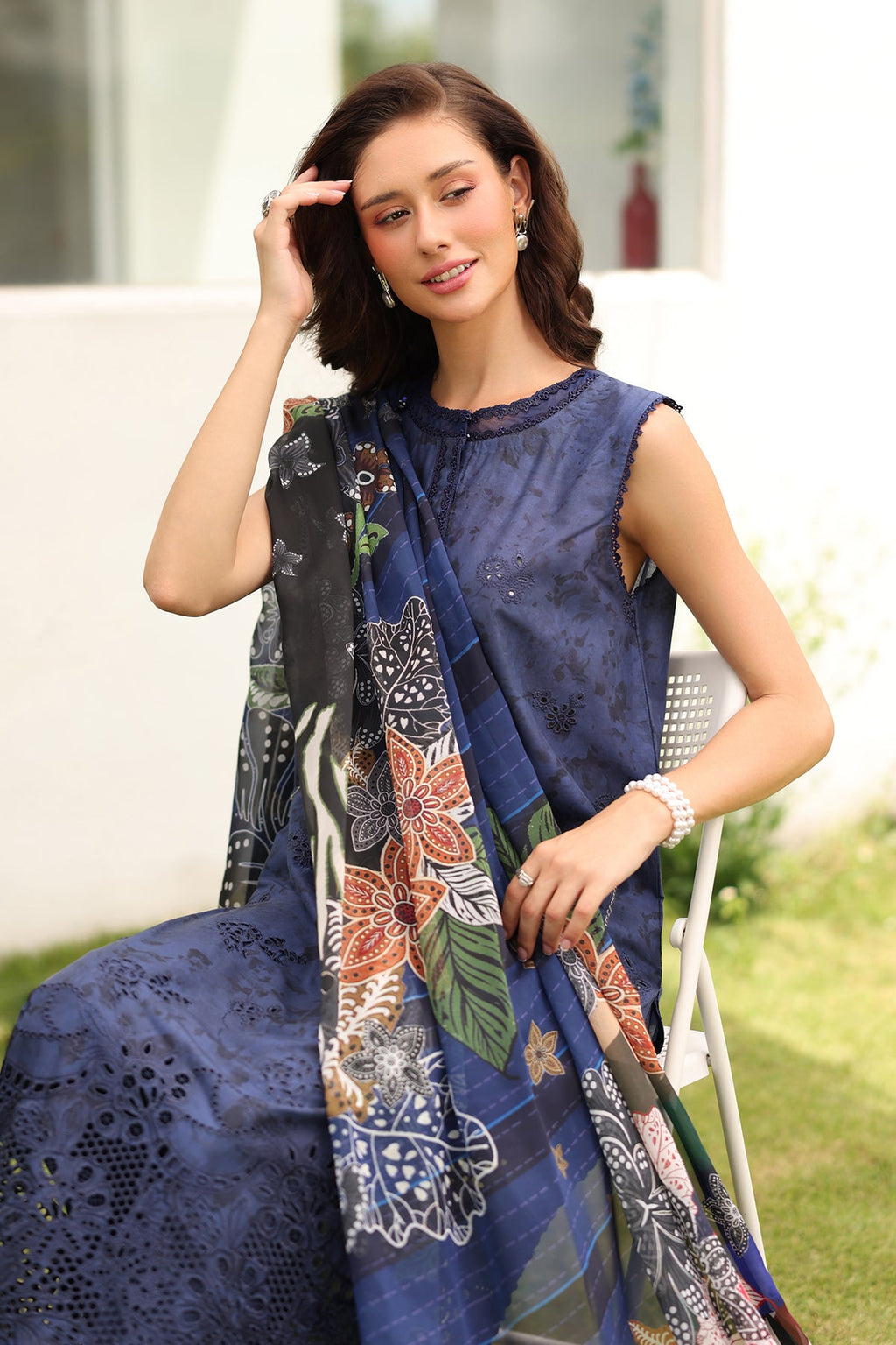 Baroque - Embroidered Lawn UF-4227