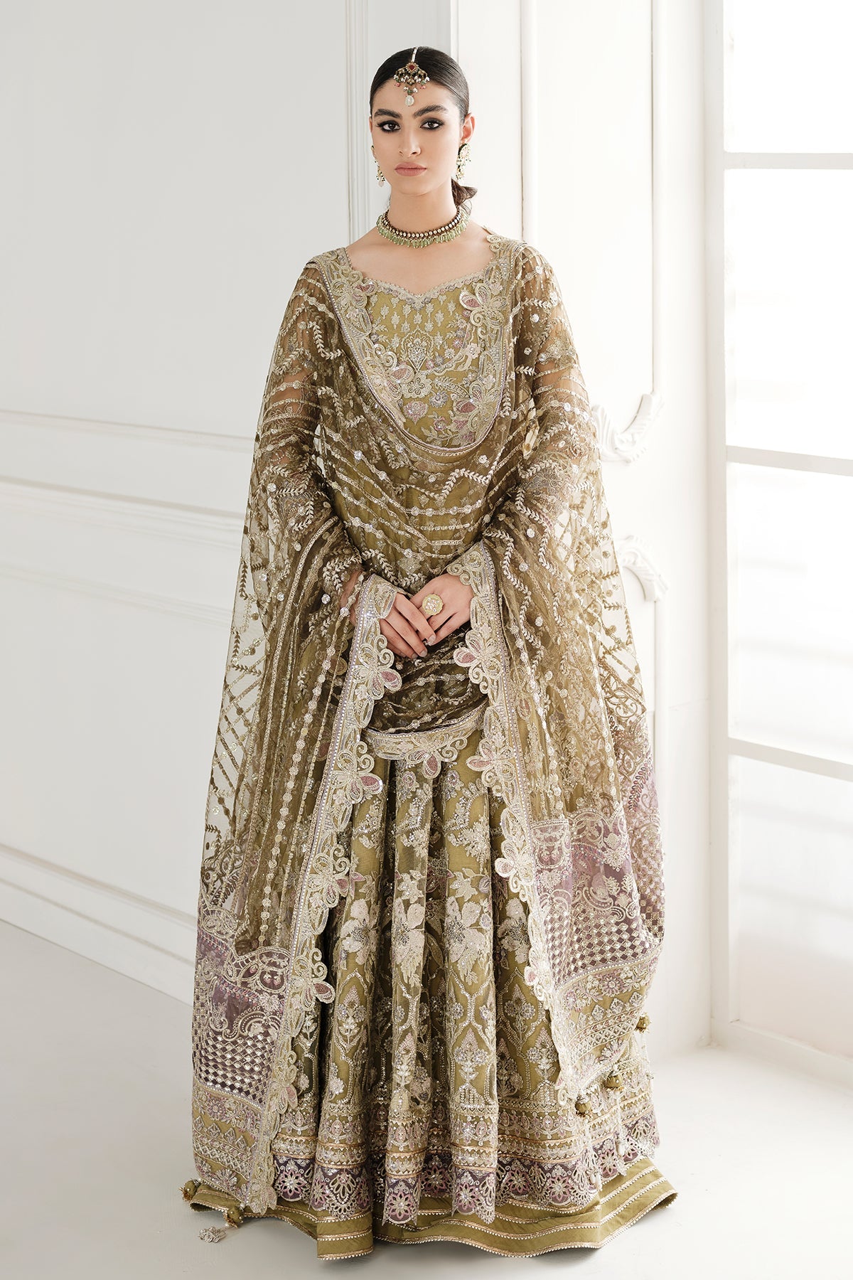 Baroque - Embroidered Net Ch10-02 Stitched