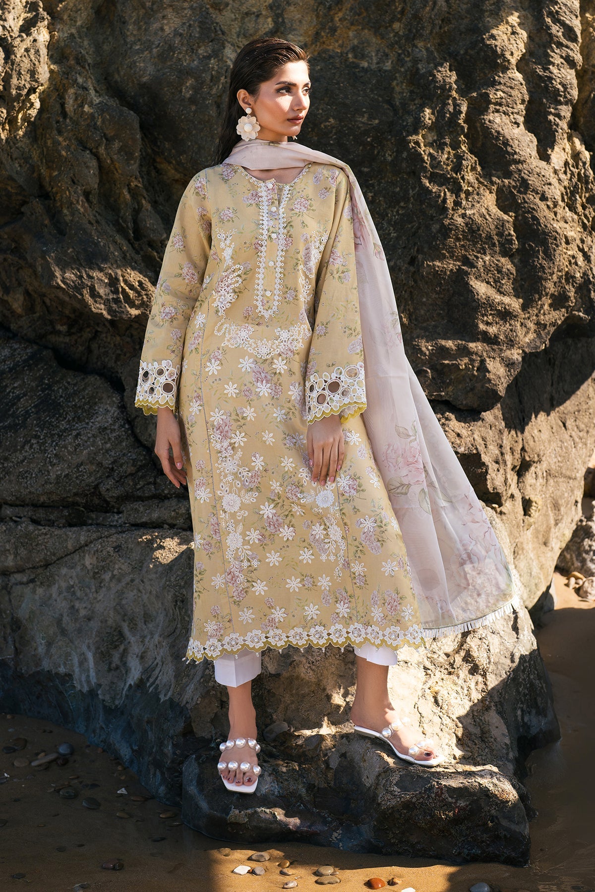 Baroque - Embroidered PRinted Lawn UF-4110