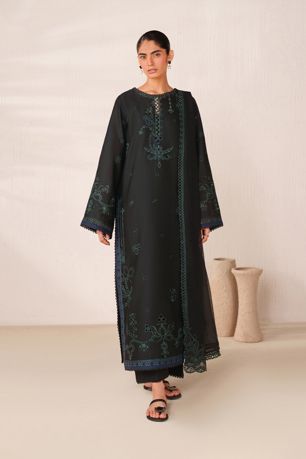 Iznik - Ue-628 Embroidered  Lawn