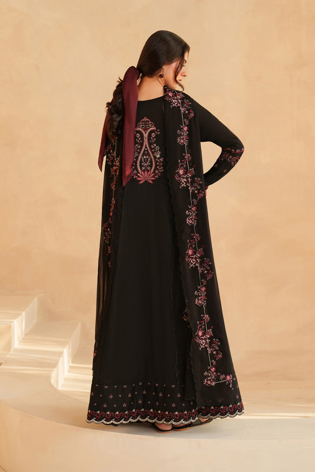 Iznik - Ue-600 Texture Lawn