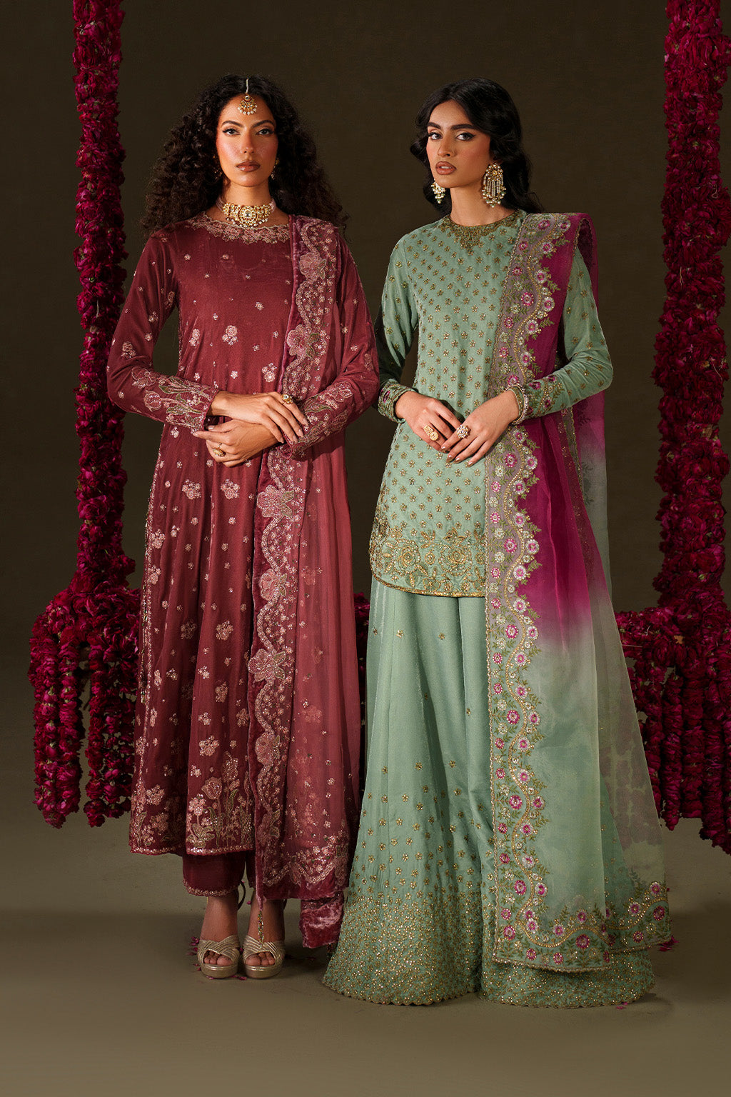 Iznik - Iv-73  Embroidered Velvet