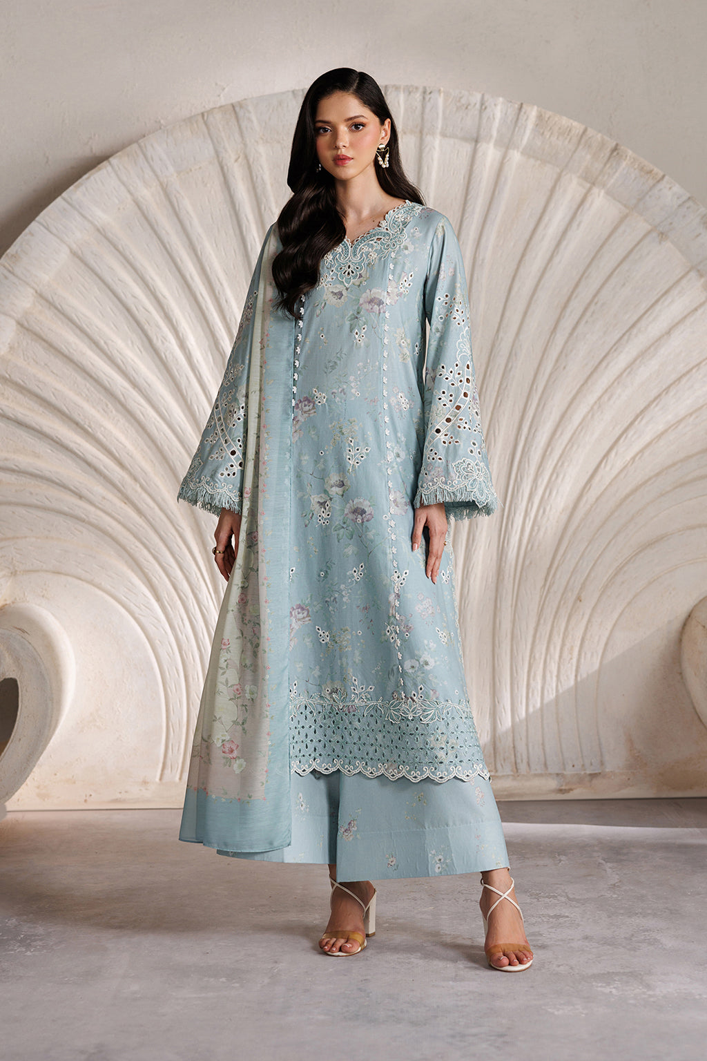Iznik - Ibe-10 Embroidered Lawn