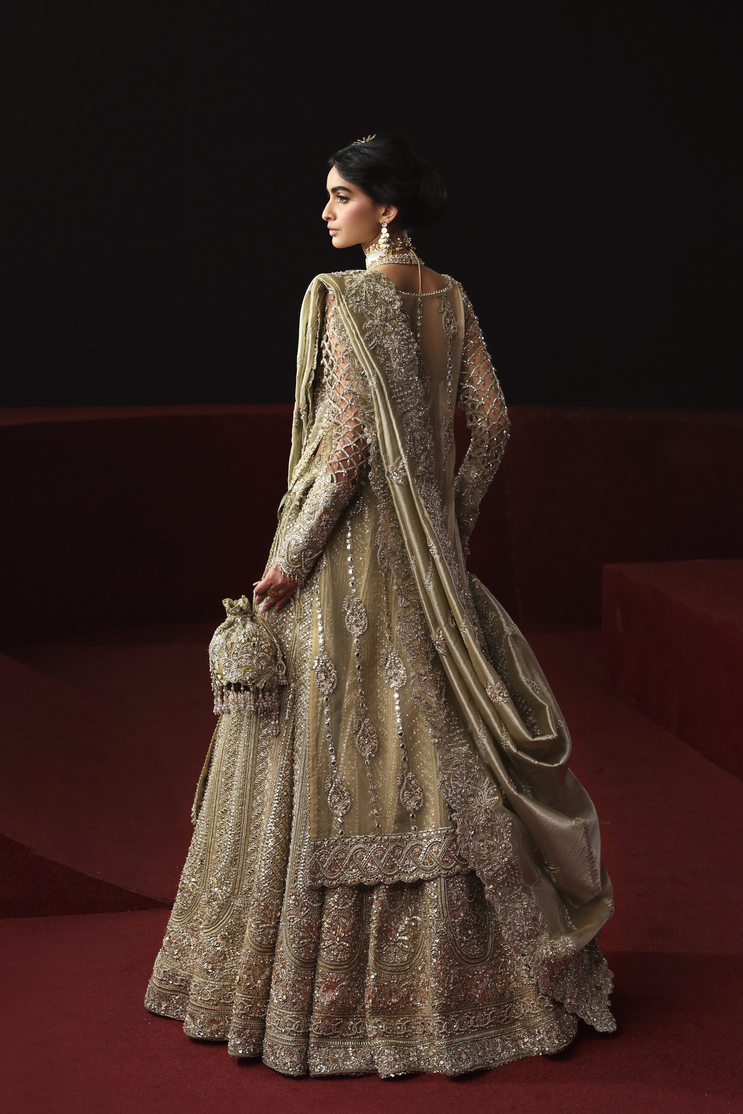 Akbar Aslam - Pariza