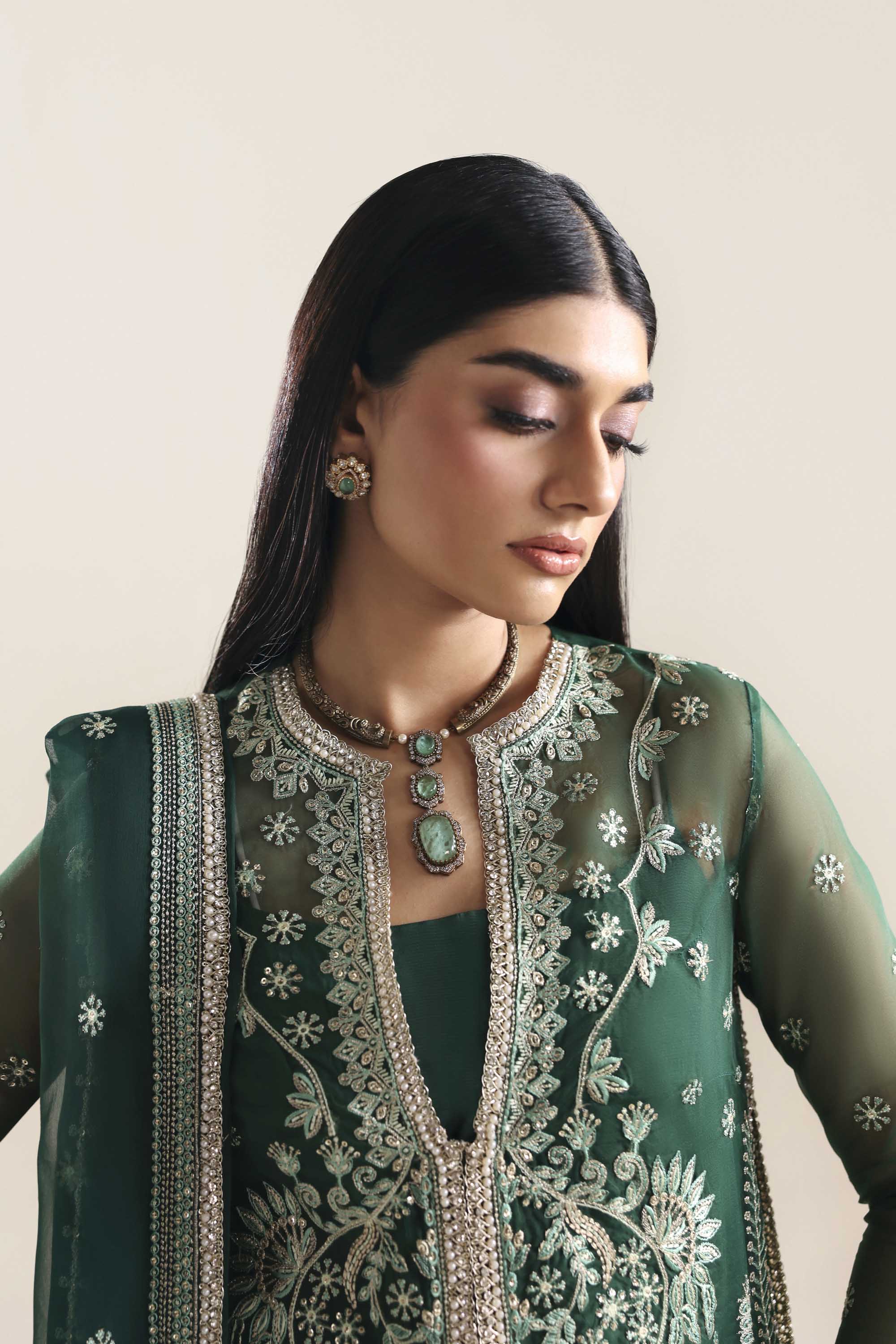 Akbar Aslam - Siyana
