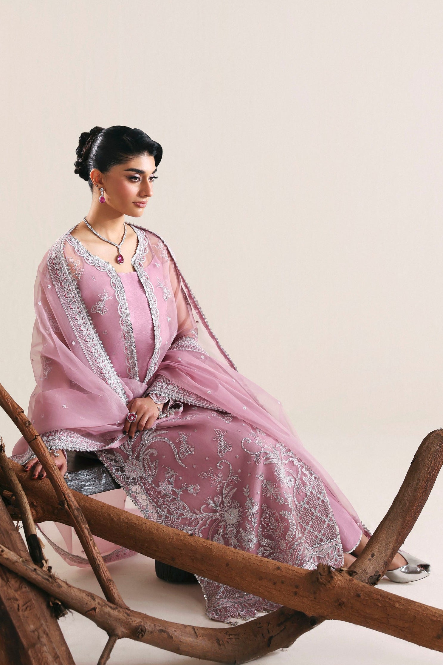 Akbar Aslam - Vale
