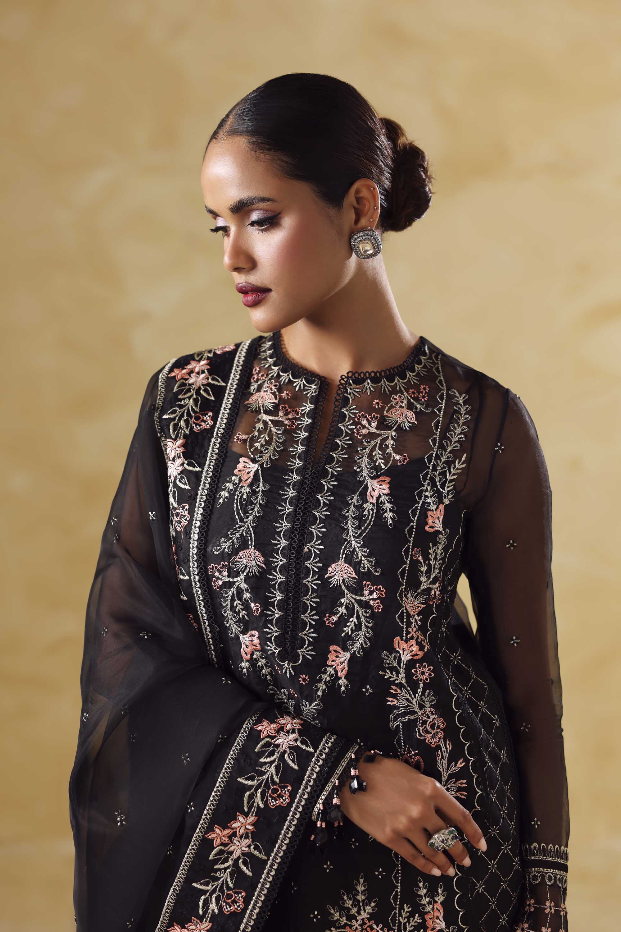Akbar Aslam - Zarin
