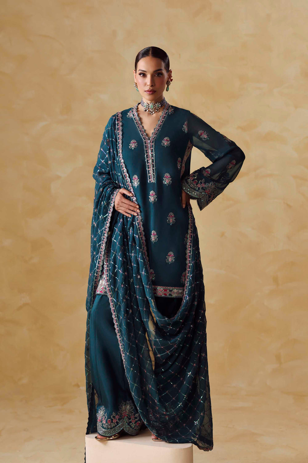 Akbar Aslam - Evra