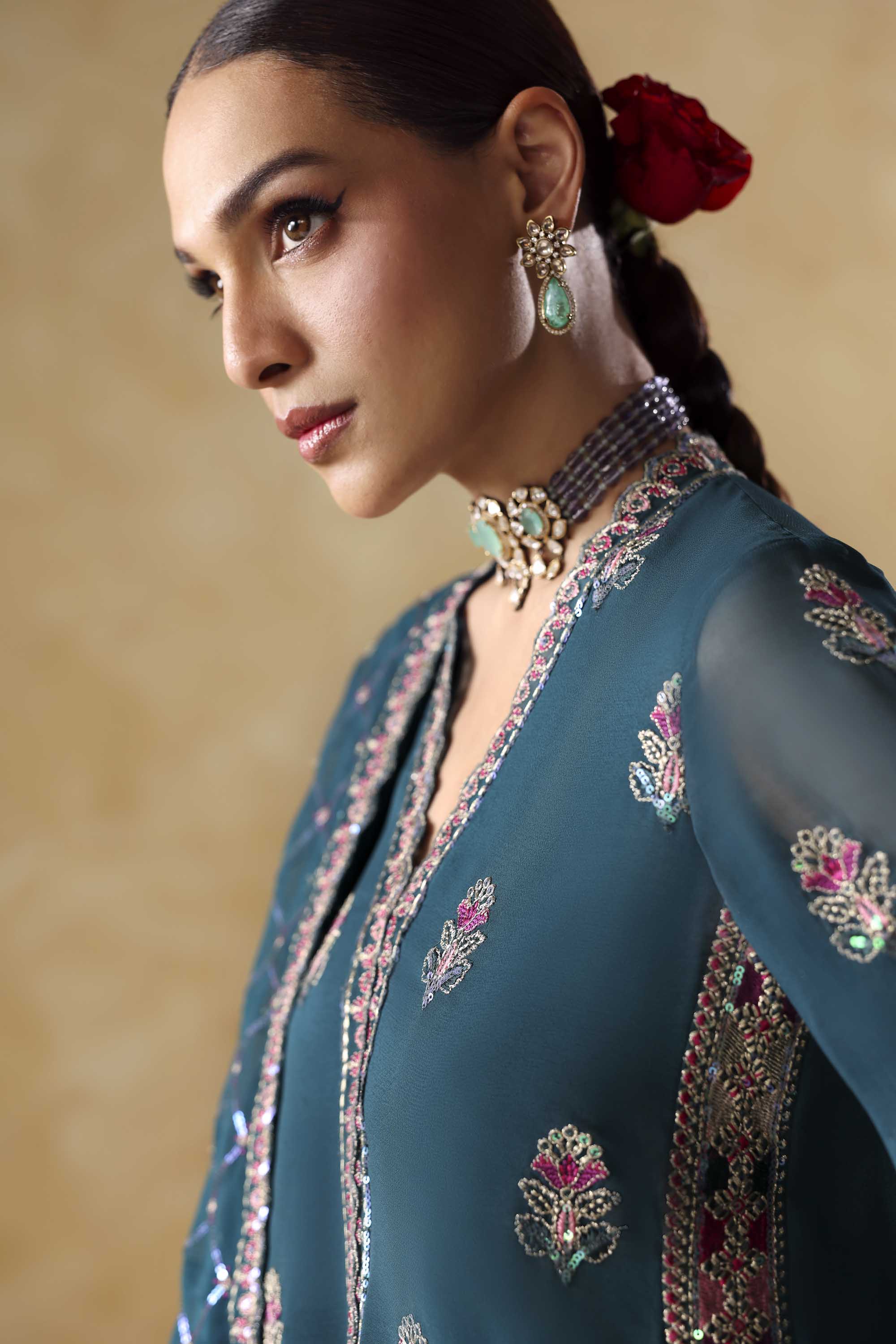 Akbar Aslam - Evra