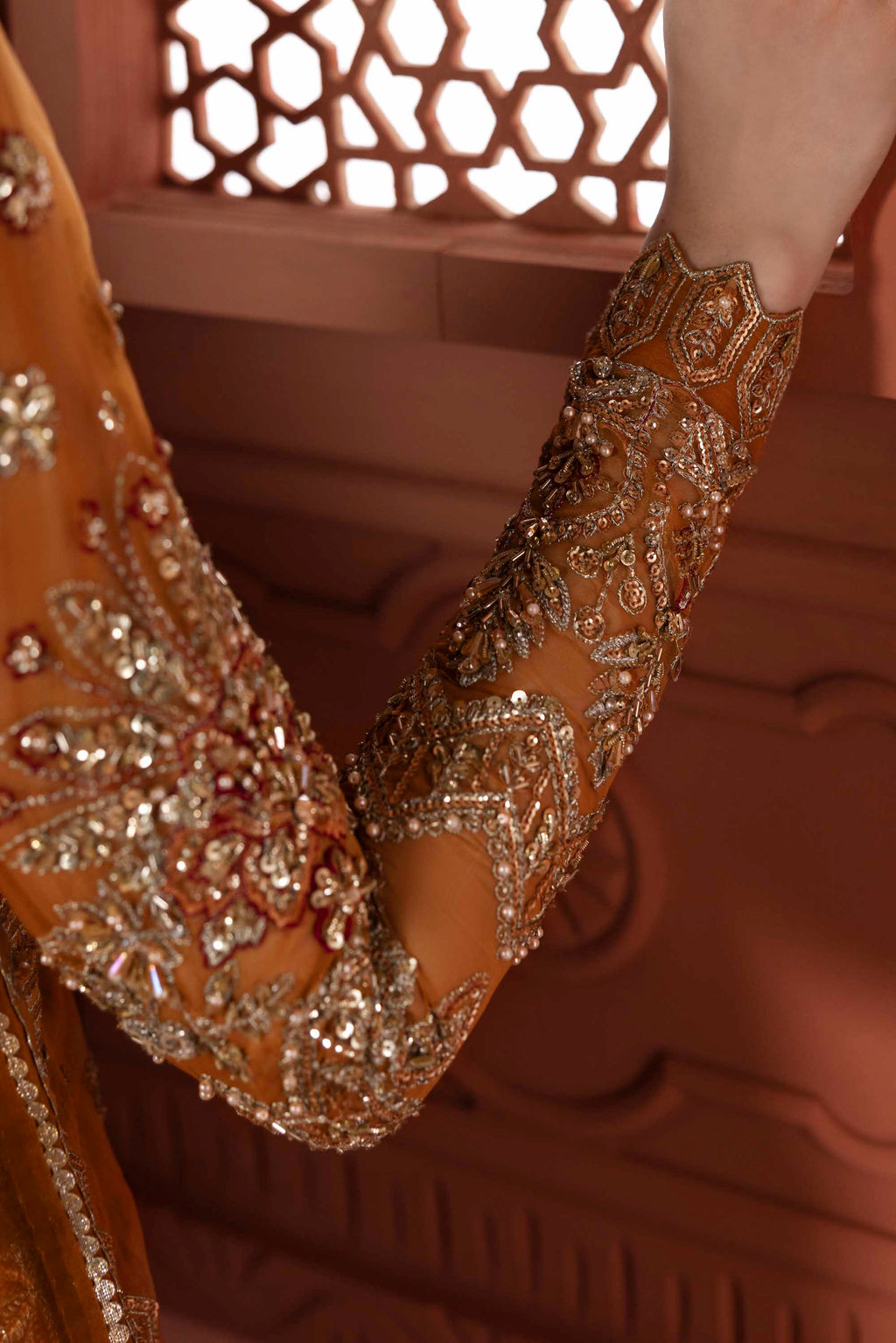 Akbar Aslam - Zareen