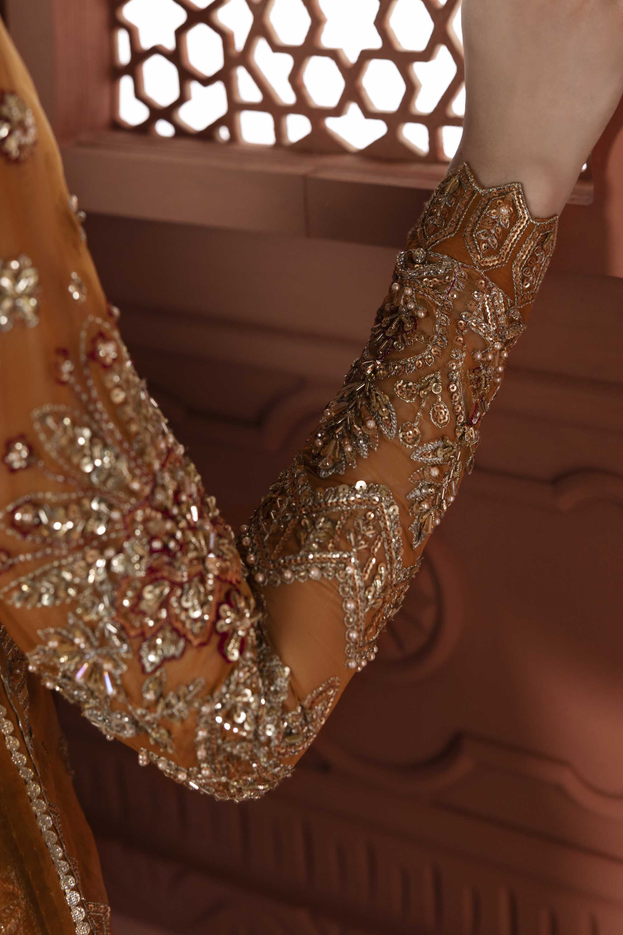 Akbar Aslam - Zareen