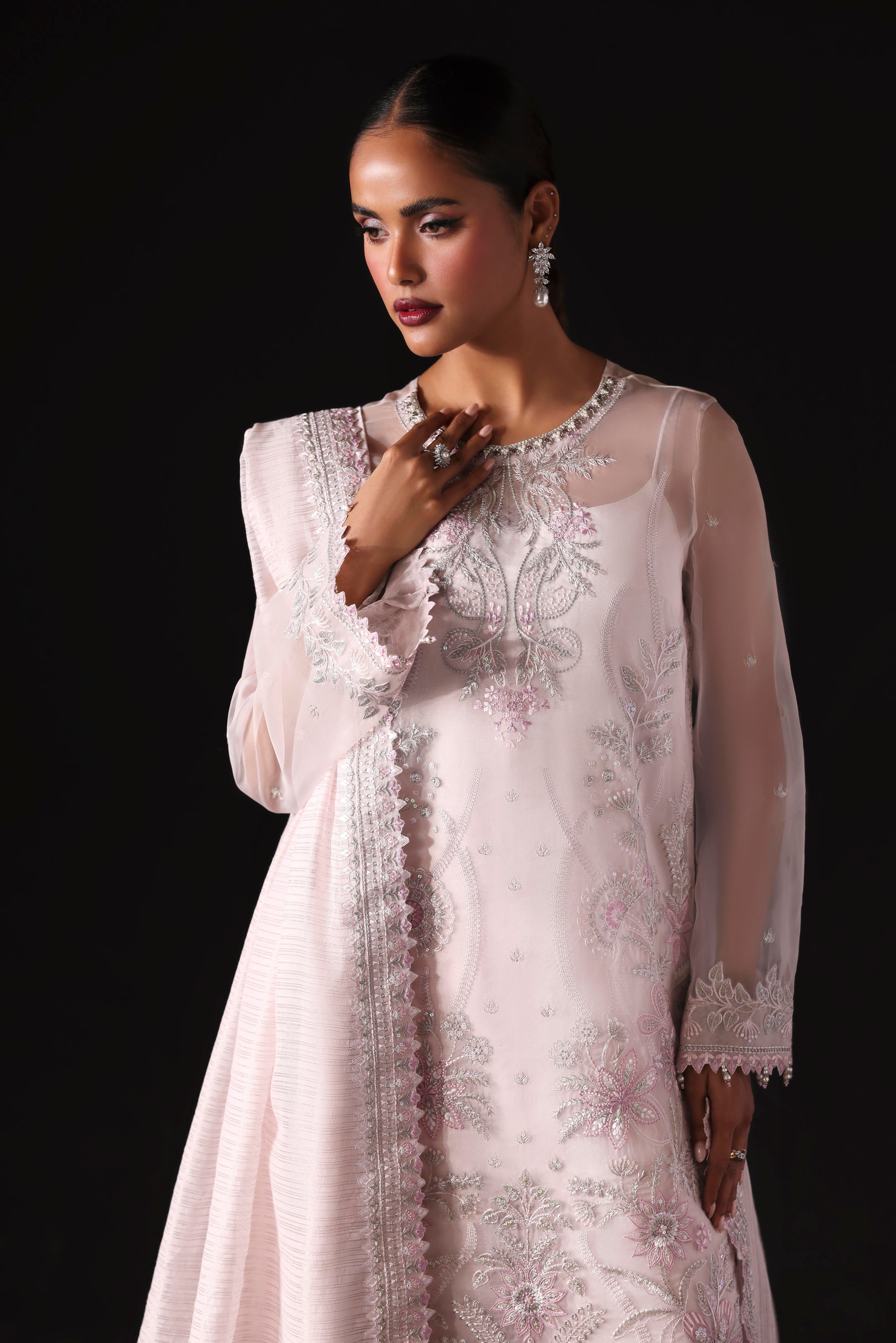 Akbar Aslam - Dynara