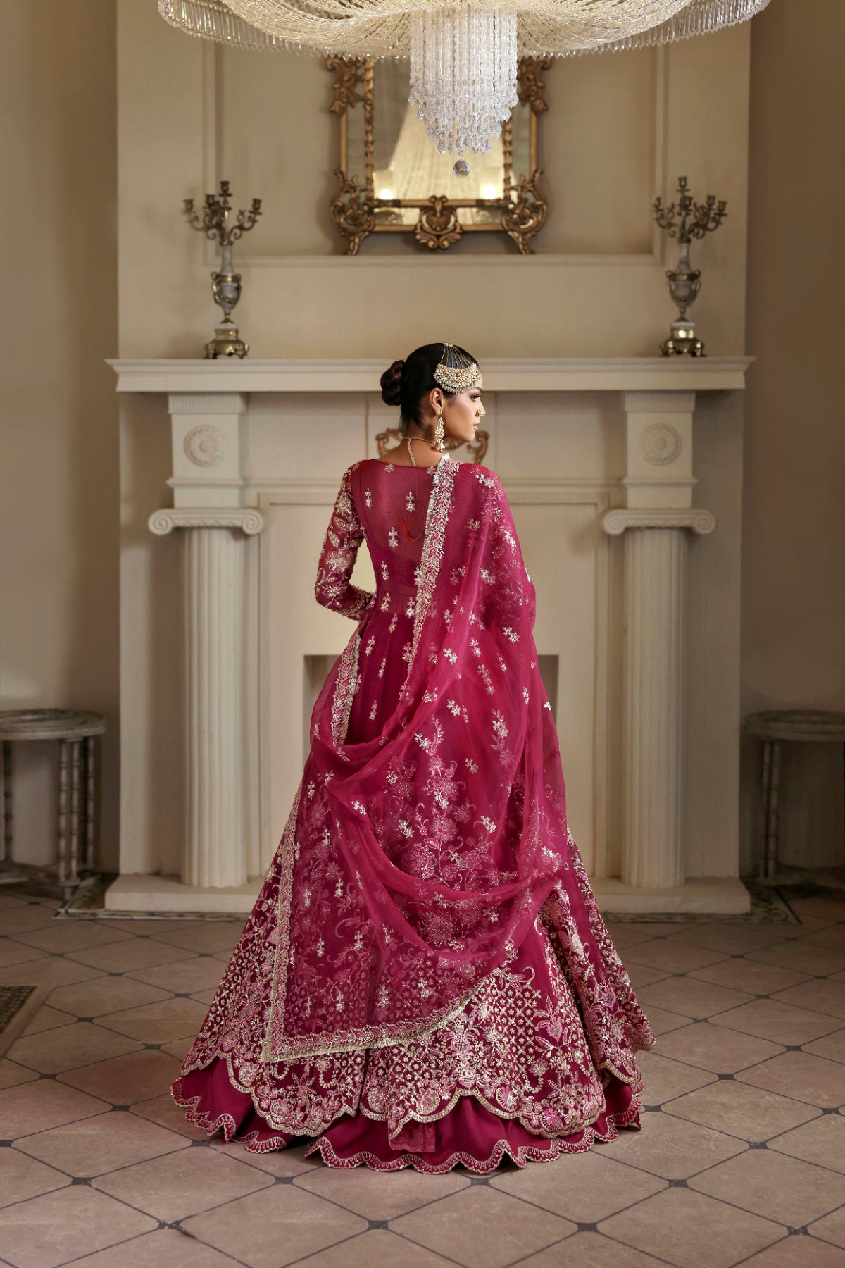 Inara - Carmine